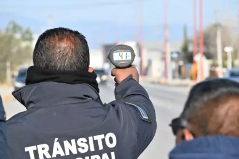 El objetivo es concientizar a los conductores a transitar en un ritmo mesurado para reducir percances entre los mismos conductores y peatones.