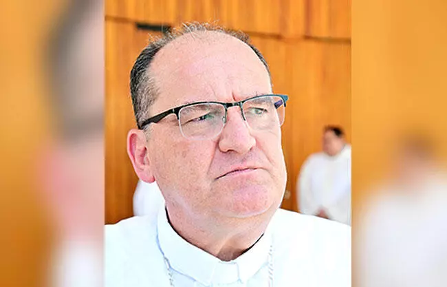 Llama Obispo a practicar obras de bondad y misericordia