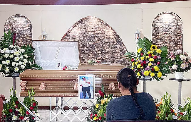 Dan último adiós al policía ‘El Buda’