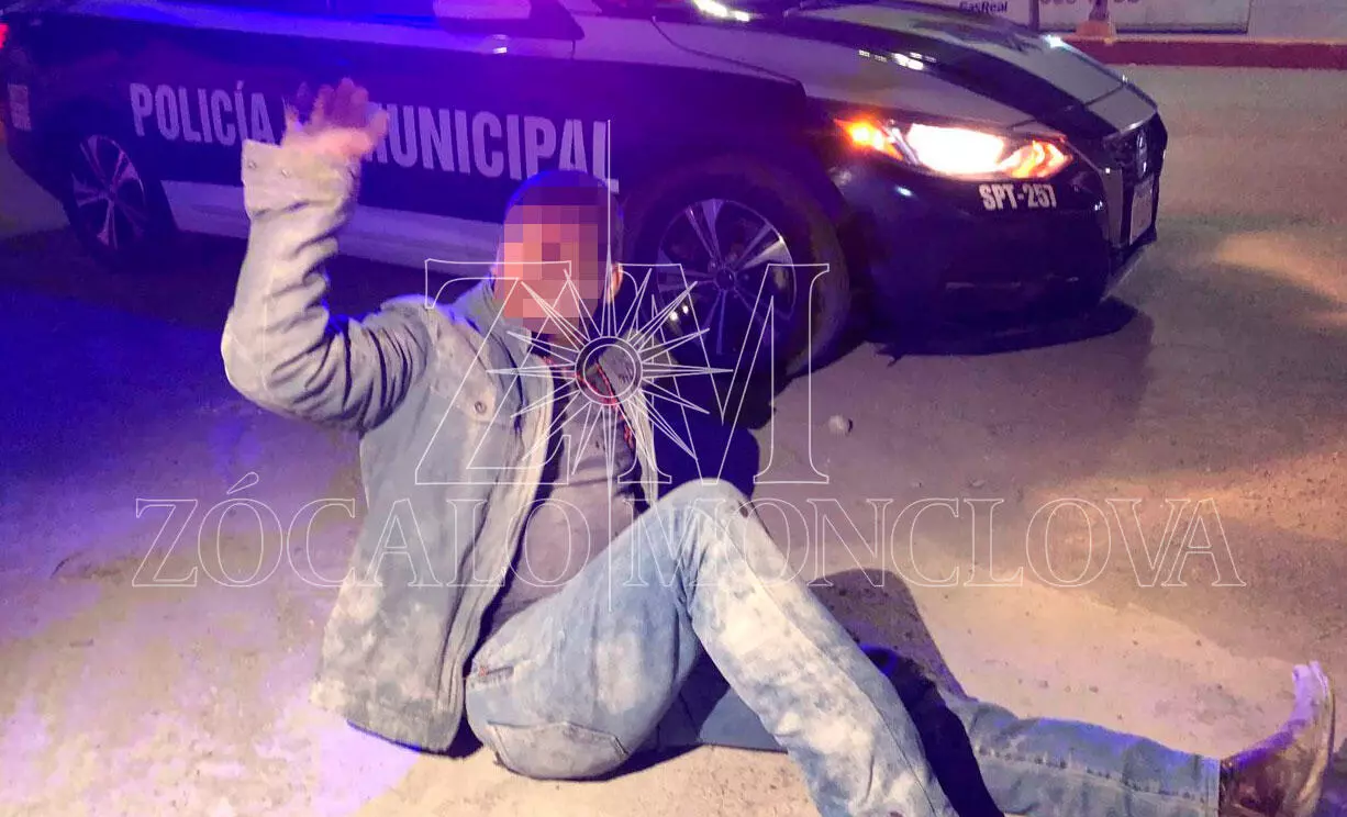 Al ser cuestionado por los oficiales, Sandro explicó que cayó de su propia altura, señalando que no hubo participación de terceros.