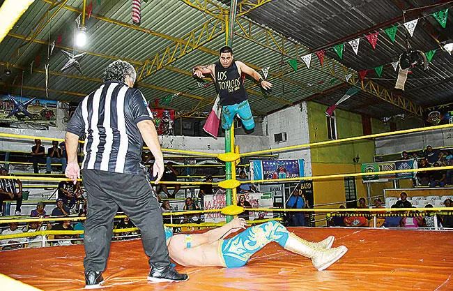 Una tercia espectacular de luchadores serán los encargados de protagonizar la cartelera