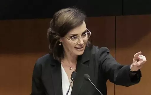 En su mensaje, Lilly Téllez, finalizó escribiendo que en donde realidad debería ir a una prisión de alta seguridad en Estados Unidos.