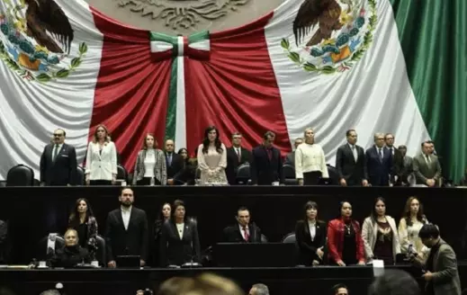 Con la presencia de 419 diputadas y diputados, así como de 78 senadores, Kenia López Rabadán declaró la apertura del segundo periodo de sesiones ordin.