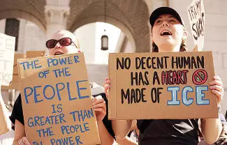 Cathy Lanier, jefa de seguridad de la NFL, afirmó este martes que no hay operaciones planificadas de ICE