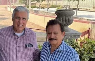 Por su cuenta labró una carrera política que se caracterizó por acusaciones de despojo