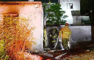 El fuego se propagó rápidamente, generando la molestia entre los vecinos