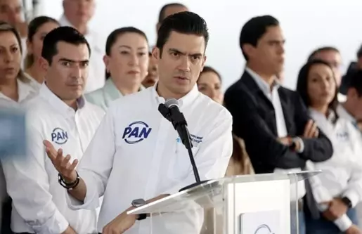 El líder del PAN acusó a Morena de incumplir con lo que prometió al llegar al Gobierno.