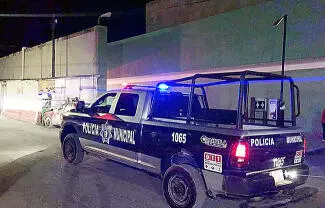 Un reporte al número 911 alertó sobre el presunto ingreso de cinco policías con heridas de arma de fuego a distintos hospitales de la ciudad