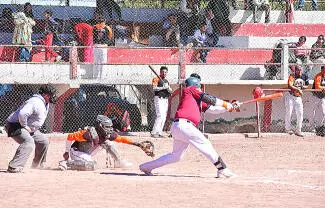 Acarician la barrida en la Semifinal de la Liga Ranchera