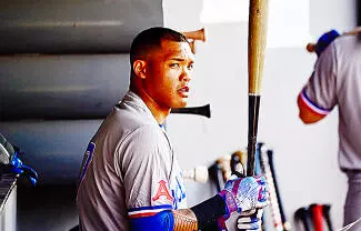 Uno de los últimos ídolos de la fanaticada de Monclova, el short stop norteamericano Addison Russell, no volverá para la Temporada 2026.