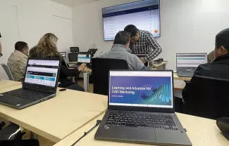 Incluyendo infraestructura, computadoras de alto rendimiento y equipamiento electrónico especializado