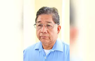 Pide que trabaje con una actitud de puertas abiertas y acercamiento con la sociedad