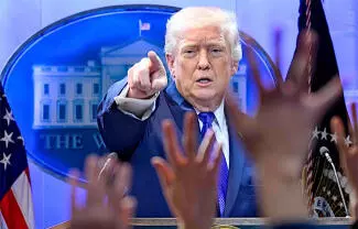 Donald Trump elevará de manera inmediata al 15% el arancel global a importaciones provenientes de países que ‘han perjudicado comercialmente al pa