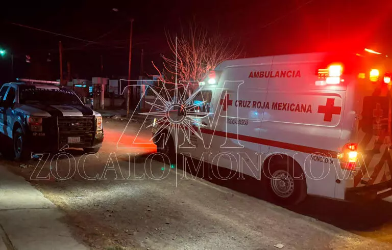 Familiares que se encontraban en el domicilio se alarmaron por lo ocurrido y solicitaron apoyo inmediato a los números de emergencia.