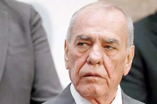 Para dimensionar la situación, Aguirre Vázquez señaló que estados como Jalisco superan los mil 800 casos confirmados, mientras que el Estado de México también registra cifras considerablemente mayores.