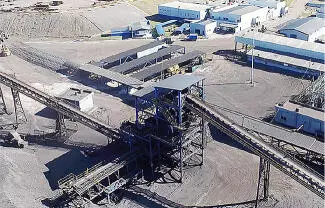 Obligando a que el 100% de los recursos se destine exclusivamente a liquidar deudas con acreedores