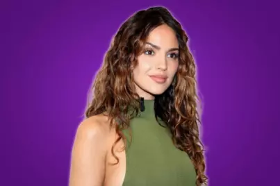 La actriz mexicana Eiza González sorprendió a sus seguidores al compartir una profunda reflexión sobre su batalla contra los trastornos alimenticios.