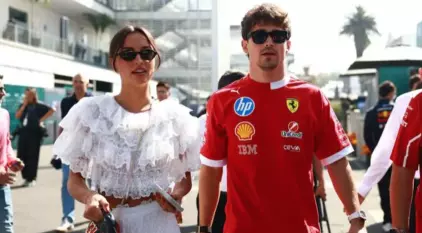 Con raíces mexicanas y francesas, deslumbra con su perfil cultural y su contenido en tres idiomas