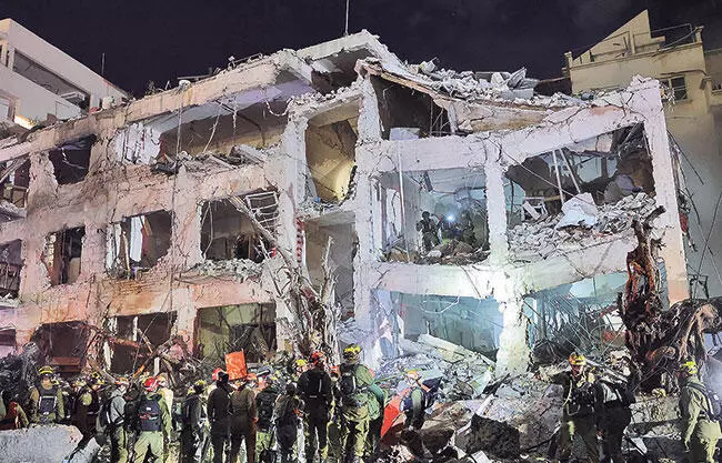 Lidera Trump histórico ataque junto con Israel; promete régimen islámico venganza devastadora