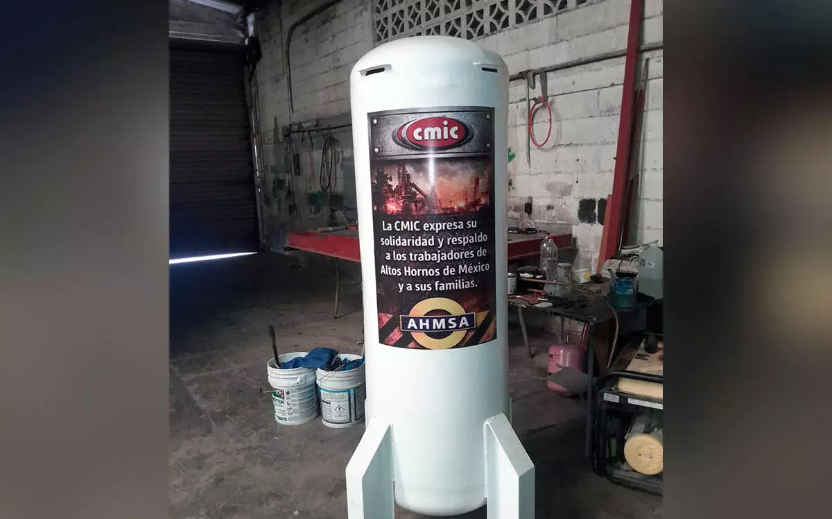 El recipiente estará disponible para que cualquier persona deposite monedas o billetes en apoyo a la causa.