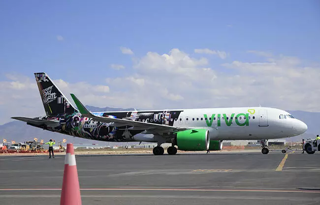 Van viajeros a Cancún gracias a ‘alas’ de Viva; sale lleno el Airbus A320