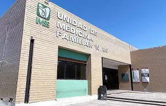 Su hermano logró descolgarla a tiempo