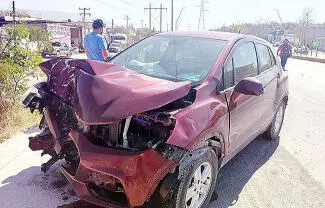 El accidente resultó en pérdida total de la camioneta