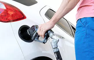 Todos los productos y alimentos se mueven por carretera con combustible