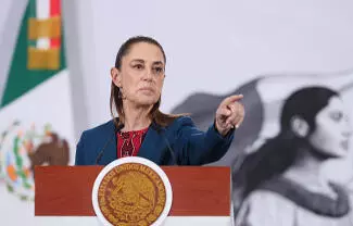 La Presidenta explicó que la deuda de TV Azteca con el SAT ya fue saldada y que la de Elektra se dio un depósito inicial