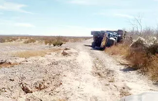 El Gobierno Municipal de Ocampo mantiene trabajos de rehabilitación en diversos caminos ejidales.
