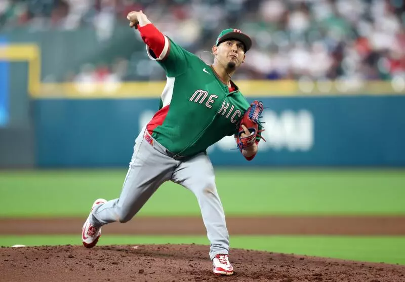 Jonathan Aranda conectó cuadrangular que remolcó tres carreras; Nacho Álvarez Jr. también se voló la barda; Javier Assad no permitió anotaciones en 3.2 innings.  