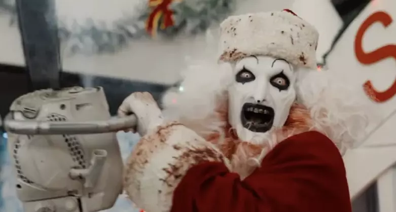 La nueva entrega apostará por burlarse de las tendencias actuales del género, desde el “horror elevado” hasta las sagas interminables.