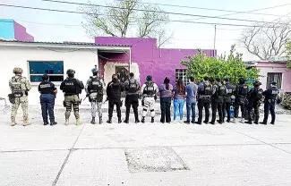 Autoridades de los tres órdenes de gobierno realizaron dos cateos simultáneos durante la madrugada de este viernes.