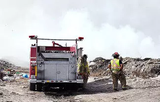 Las autoridades reiteraron el llamado a la ciudadanía a evitar tirar cenizas calientes o residuos que puedan provocar combustión
