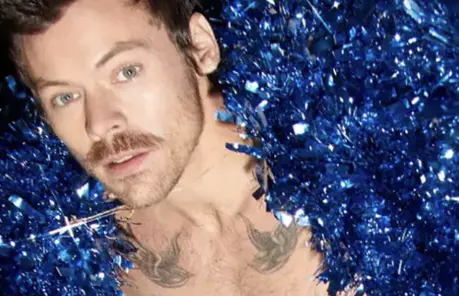 El lanzamiento marca un giro experimental hacia la música electrónica y dance.