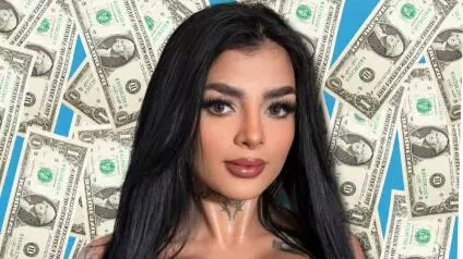 La estrella de las redes sociales reveló cual es ingreso mensual de contenido, por lo que también confesó que ha pensado en el retiro definitivo del espectáculo