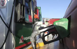 La administración federal tendrá que considerar el manejo del IEPS ya sea, para que no suba el costo de las gasolinas, o para que lo deje crecer