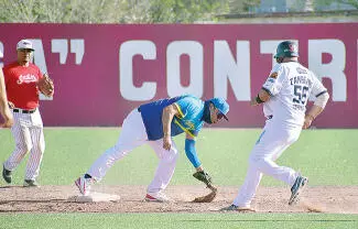 Logrando una cómoda ventaja en el primer tercio del juego logran ascender en el standing de la 40 y más