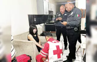 Su hermana la encontró ensangrentada de ambas manos en su casa y solicitó apoyo de las autoridades