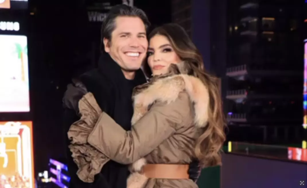 Ángel y Ana Bárbara se conocieron en un gimnasio, y desde entonces han sido inseparables pese a los delicados señalamientos en contra de él 