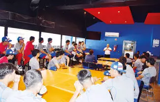 El Director de Umpires de la LMB confirmó la nueva implementación en el beisbol mexicano al realizar un curso con peloteros de Acereros 