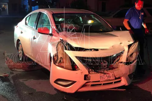 La unidad terminó con daños en el costado. 