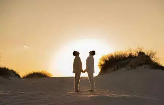 La pareja organizó actividades en lugares emblemáticos y la ceremonia cumbre será en las Dunas de Yeso