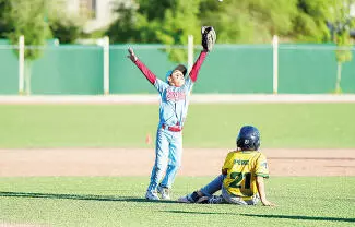 La escuadra del Country Club vino de atrás en la pizarra para imponerse 17 carreras por 4 sobre los Rangers de Frontera.