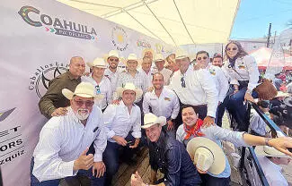 Asiste Jiménez Salinas al festival “Running las Vacas” en Acuña; es el primer Gobernador en 20 años que encabeza este tradicional evento