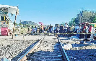 El occiso, originario de Monclova, sufrió la amputación de un brazo y se golpeó la cabeza con una piedra