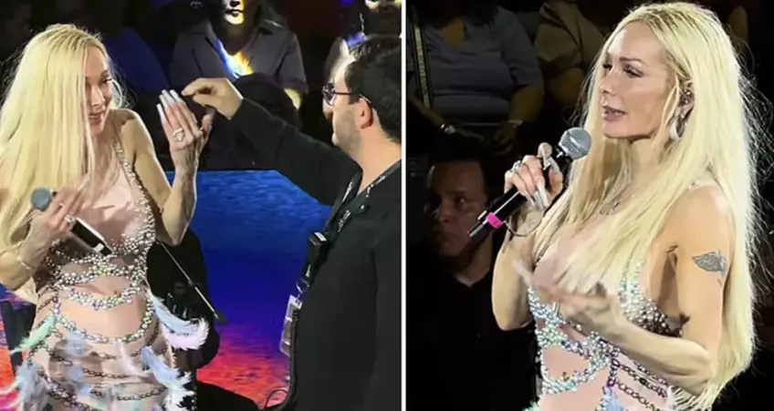 La 'Dama de Hierro' interrumpió su presentación en varias ocasiones porque no escuchaba bien en el apuntador