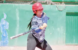 La lanzadora Jaqueline Montelongo se apunta la victoria lanzando la ruta completa