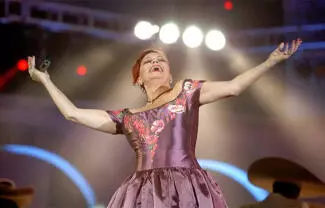 Con motivo del 20 aniversario luctuoso de Rocío Dúrcal, volverá a los cines su primer concierto en el Auditorio Nacional en versión remasterizada