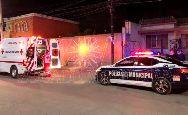Paramédicos de la Cruz Roja Mexicana acudieron al lugar para brindarle atención médica, determinando que se encontraba estable y que no era necesario su traslado a un hospital.